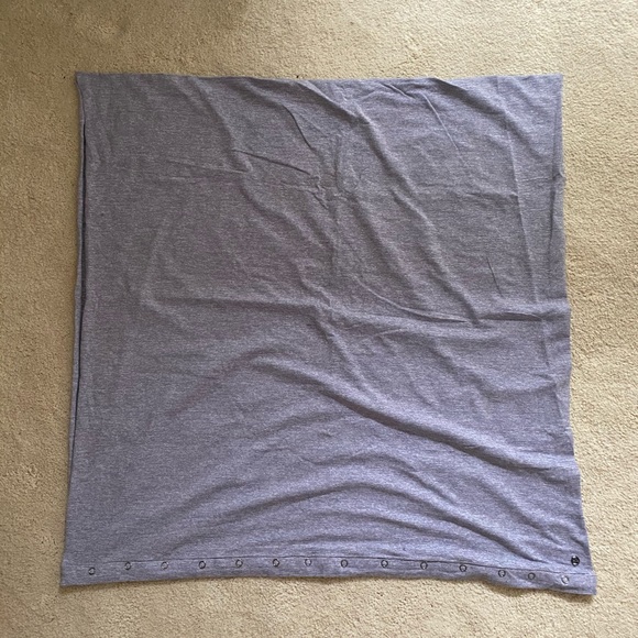 Lululemon- Vinyasa Scarf (infinity scarf) - Picture 5 of 7